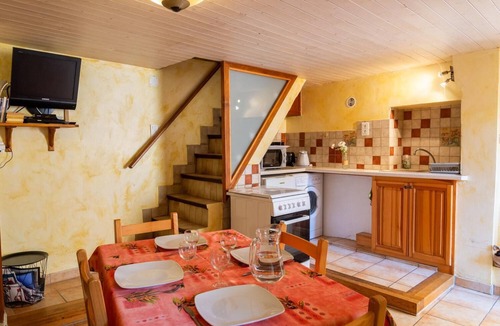 Ispagnac House | CHEZ MARIE CARMEN GGT077