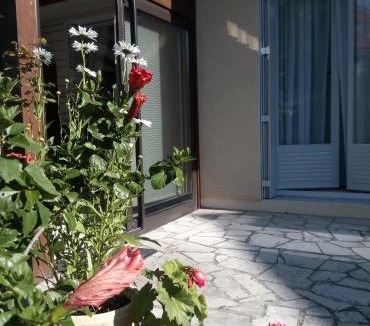 Bourges Bed & Breakfast | chez Myla chambre avec tv écran plat et salle de bain privative