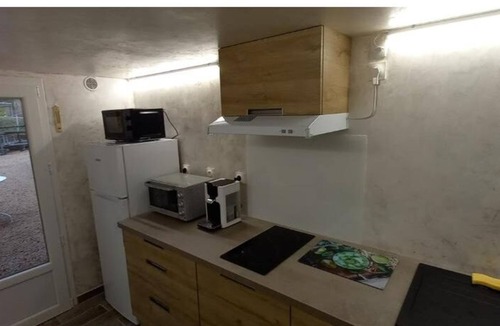 Massiac Apartment | Chez Nathalie & Roland
