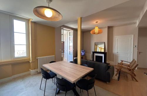 Meursault Apartment | Chez Romain - Appartement au coeur de Meursault