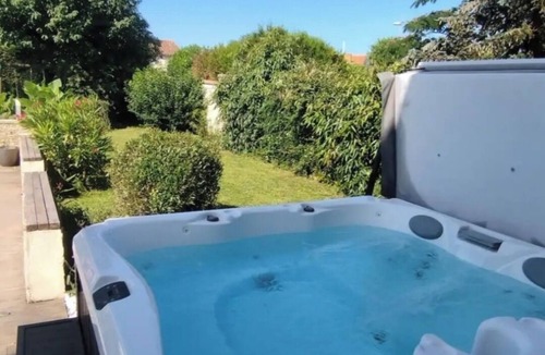Saint Agnant House | Chezsylvilla SPA, swimming pool, pétanque, ping pong, baby etc. Near beach, oleron