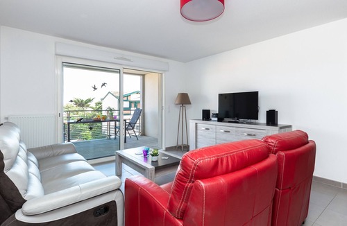 Capbreton Apartment | Chic Apartment Near Capbreton Beach with Parking & Modern Amenities