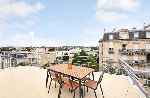 Le Bois Porte de Nogent Apartment | Chic Duplex with Rooftop -3BD-6P- Nogent-sur-Marne