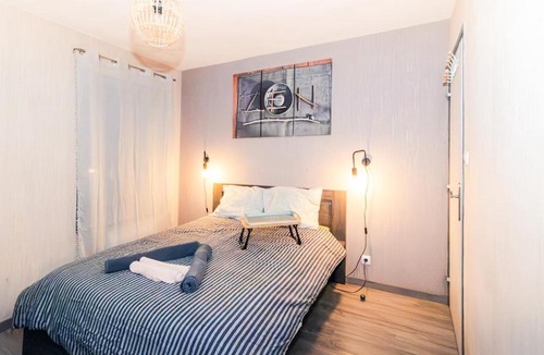 Bourgoin-Jallieu Apartment | Chic Stopover L'Olivier City Center & Flavors