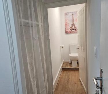 Chateauneuf-Val-de-Bargis Apartment | Church View Apartments