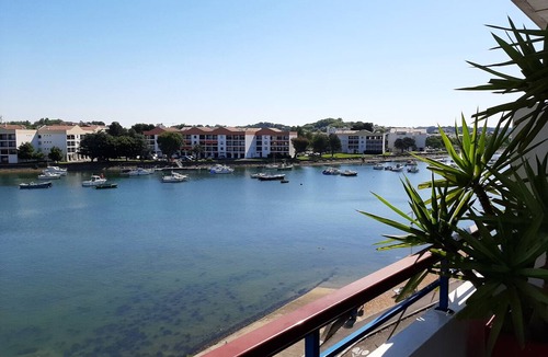 Ciboure Apartment | Ciboure: Spacious T4 with balcony and veranda, near golf
