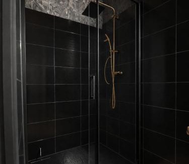 Arlanc Apartment | Cinéma et jeux de société, logement calme