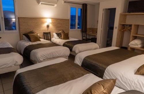 Millau Hotel | Cit'Hotel Restaurant du Bowling de Millau