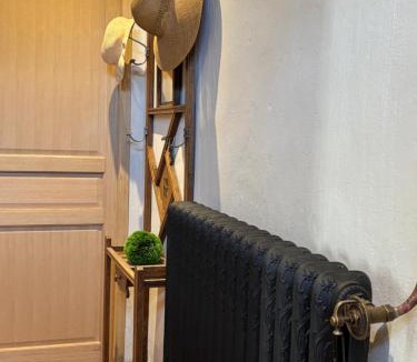 Chatenay House | Clos Lavaux