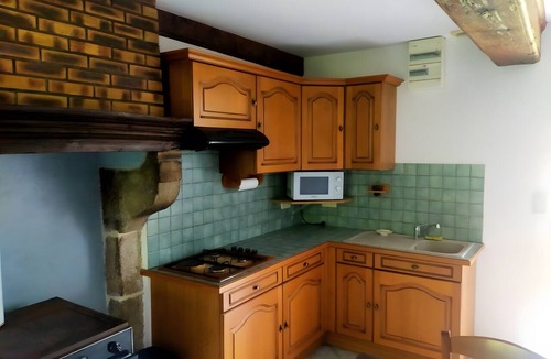 Saint-Symphorien-de-Marmagne House | Country House in a Peaceful Hamlet