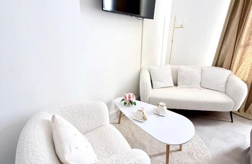 Limay Apartment | Cocon doré au coeur de Limay
