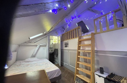 Etival-les-le-Mans Bed & Breakfast | Colas guest rooms with swimming pool for rent Le Mans/Circuit 24 H