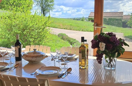 Capdrot House | Come and discover our peaceful home that embodies the charm of the countryside.