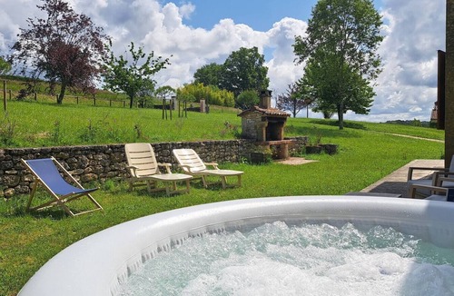 Capdrot House | Come and discover our peaceful home that embodies the charm of the countryside.
