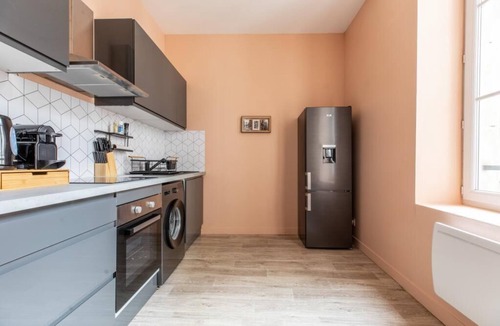 Clermont Ferrand City Centre Apartment | Comfort and Space 12pers center