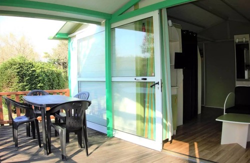 Saint-Gaultier Ski Chalet | COMFORT Cabin (sleeps 5)