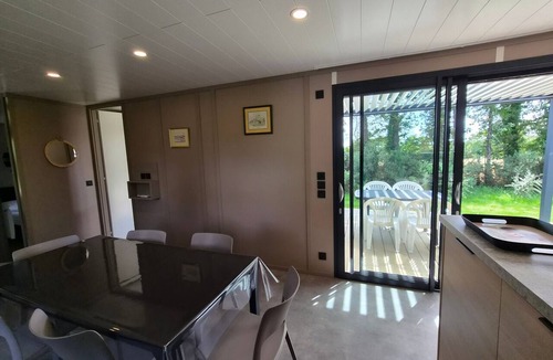 Marzan Ski Chalet | Comfort Chalet with AC & Parking/2 Bedrooms
