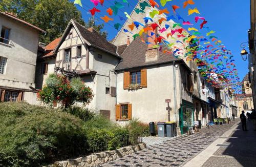 Saint-Desire Other | Comfort Safari Tent with Terrace on Nature Campground in France