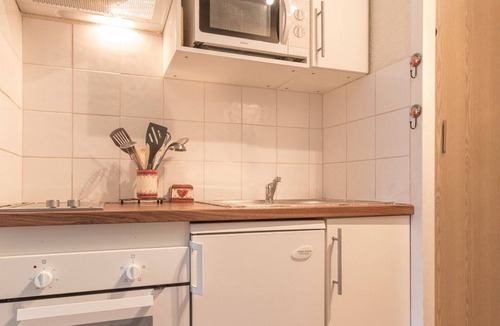 Chantemerle Apartment | Comfort studio for 2 with balcony and private parking