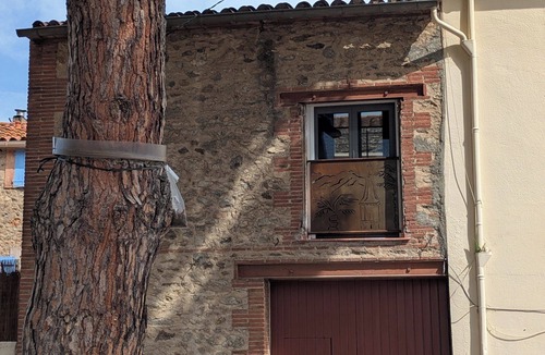 Corneilla-del-Vercol Apartment | Comfortable 80 m2 self-contained studio, 10 minutes from the sea.