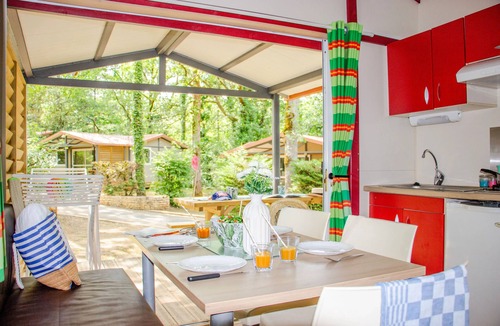 Saint-Genies Ski Chalet | Comfortable 3-Room Chalet for 5 People