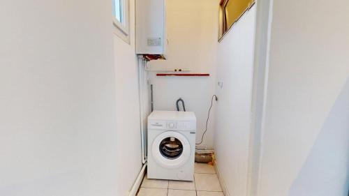 Saint-Charles du Port Apartment | Comfortable apartment Rue Gustave Brindeau