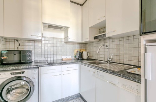 Downtown Angers Apartment | Comfortable duplex - In the Heart of Angers for 8