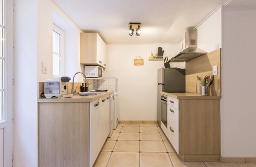 Carentan Cottage | Comfortable townhouse in Carentan for a family stay