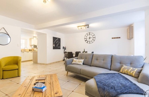 Carentan Cottage | Comfortable townhouse in Carentan for a family stay