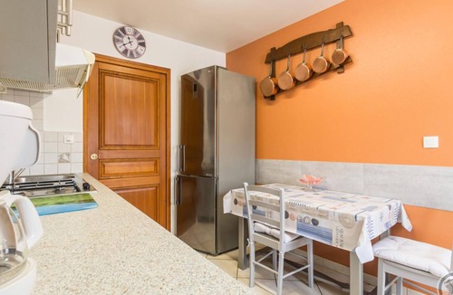 Gatteville-le-Phare Cottage | Comfortable Normandy House with Terrace and Private Parking in Gatteville