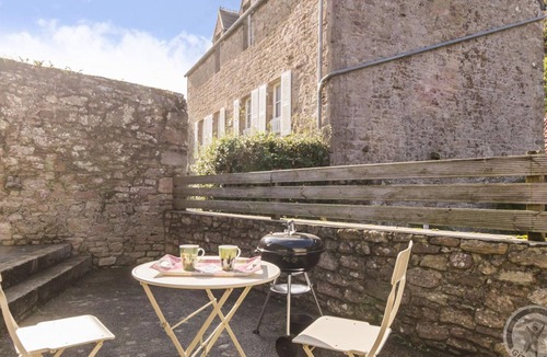 Omonville-la-Rogue Cottage | Comfortable house in Omonville la Rogue with private courtyard, near the harbor