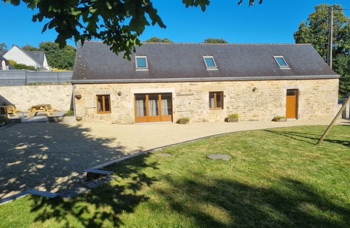 Landudal House | Comfortable gîte for 6 people located in a quiet village near Quimper.