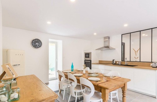 Siouville-Hague Cottage | Comfortable house near beach with parking and pets allowed