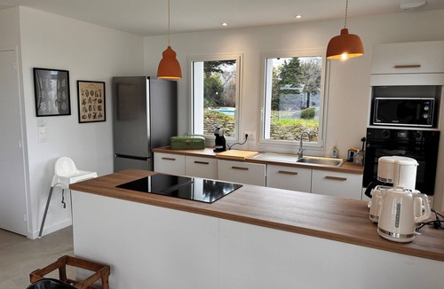 Groix House | Comfortable house route des plages