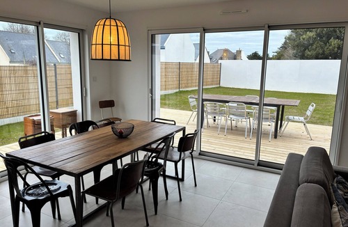 Groix House | Comfortable house route des plages