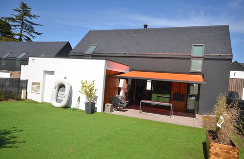 Ile-aux-Moines Villa | Comfortable villa 3 minutes' walk from the beach, restaurants and shops