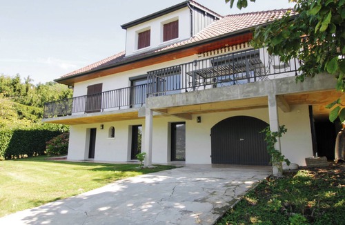 Viviers-du-Lac Villa | Comfortable villa with a view of Lake Bourget