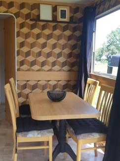 Arcomps Other | "Comme Chez Toi", Mobile-home dans Camping à la ferme