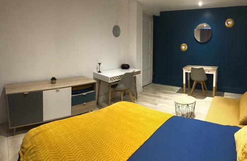 Cusset Apartment | Confort et Charme Scandinave Avec Terrasse, aux Portes de Vichy