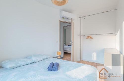 Saint-Priest Apartment | Confort Nature - Maisonnette avec Jardin, Garage, Proche Eurexpo