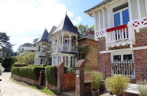 Hautot-sur-Mer Ski Chalet | Consolata