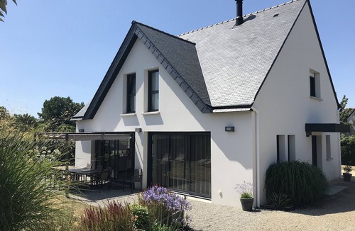 Saint-Pierre-Quiberon House | Contemporary house, Portivy, Côte Sauvage
