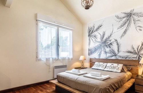 Saint-Jean-de-Luz House | Contemporary Oasis with views, Pool & Sauna - Walk to Beach & Center