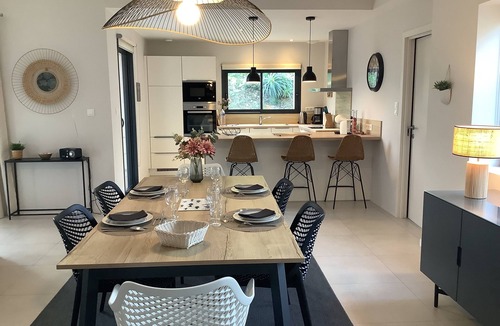 Tregastel House | Contemporary house (110 m2), 5-minute walk from sandy beaches and the GR