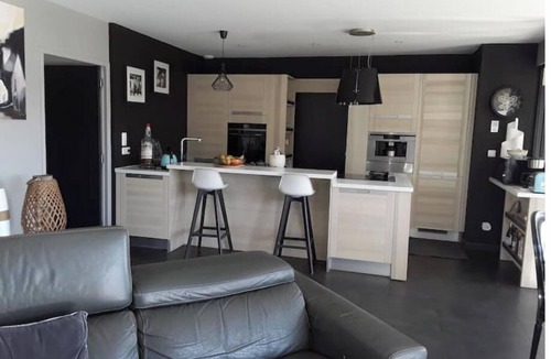 Yssingeaux House | Contemporary house in quiet country setting, residential.