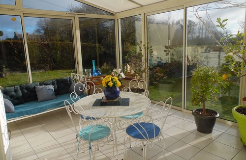Concarneau House | Contemporary house: wi-fi, parking and private garden near the sea