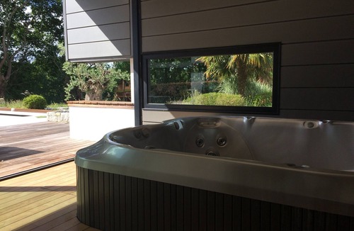 Locmine House | Contemporary house with swimming pool, jacuzzi and gym.