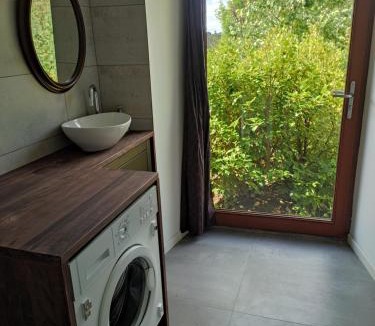 Bains-sur-Oust House | Conviviale - Longère Lumineuse - Charme & Nature