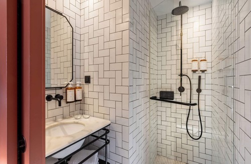 13th Arrondissement Hotel | COQ Hotel Paris
