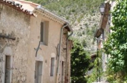 Cornillon-sur-lʼOule Cottage | Cornillon Sur L Oule: Country Cottage/Gite - Cornillon sur l'Oule